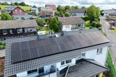 PV-Anlage mit 23,66 kWp verteilt auf zwei Dachseiten