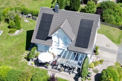 PV-Anlage mit 9,45 kWp verteilt auf zwei Dachseiten